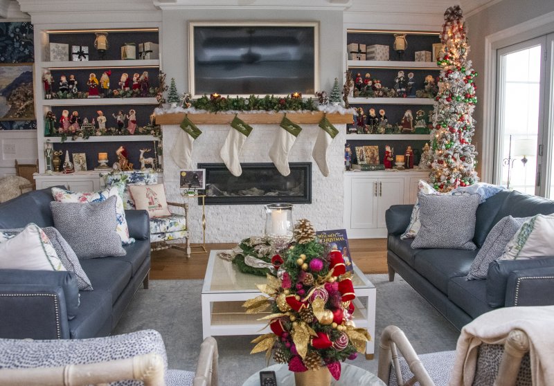 The living room in the Nulls’ Crossrail Way home is classically decorated for Christmas morning.